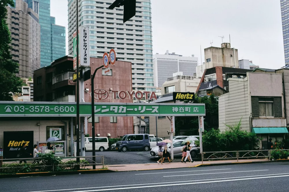 Hertz: A Deep Dive into the Iconic Car Rental Giant